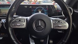 2019 (19) MERCEDES-BENZ A CLASS A200d AMG Line 5dr Auto 5883155