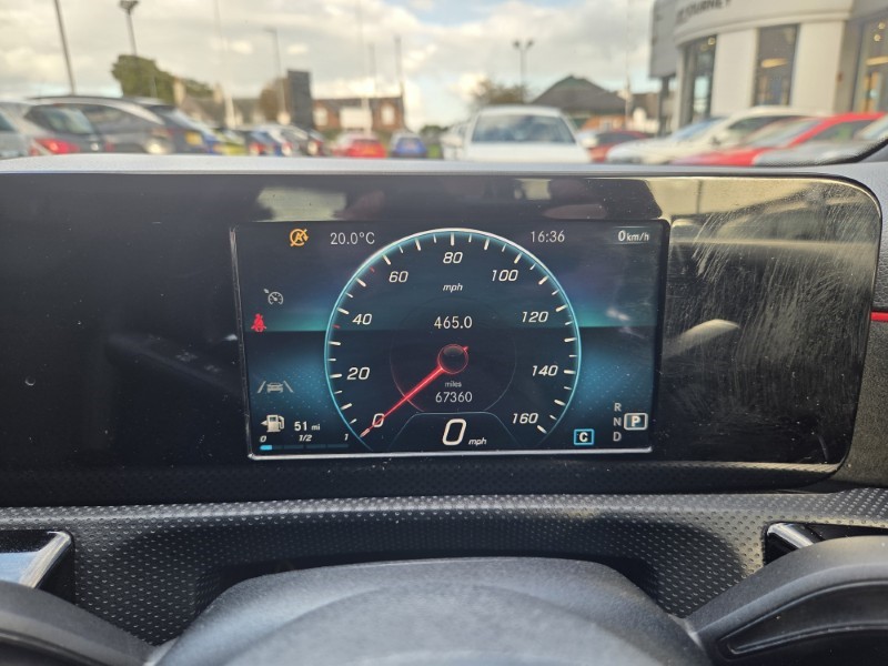 2019 (19) MERCEDES-BENZ A CLASS A200d AMG Line 5dr Auto 5883164