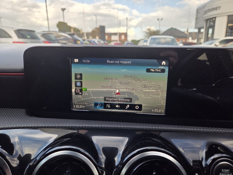 2019 (19) MERCEDES-BENZ A CLASS A200d AMG Line 5dr Auto 5883159