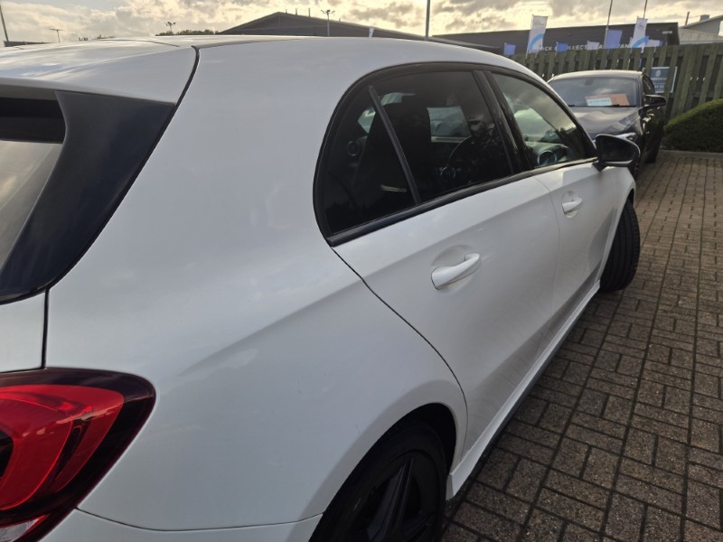 2019 (19) MERCEDES-BENZ A CLASS A200d AMG Line 5dr Auto 5883134
