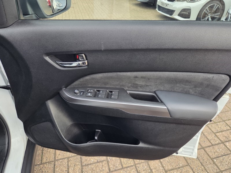 2023 (23) SUZUKI VITARA 1.4 Boosterjet 48V Hybrid SZ5 5dr 5877042