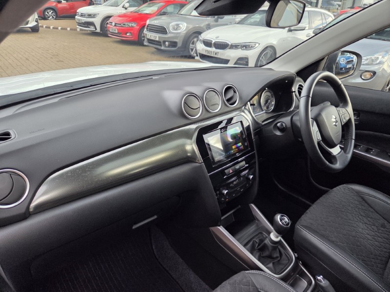 2023 (23) SUZUKI VITARA 1.4 Boosterjet 48V Hybrid SZ5 5dr 5877038