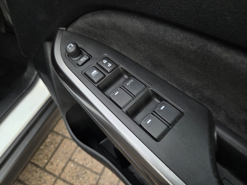 2023 (23) SUZUKI VITARA 1.4 Boosterjet 48V Hybrid SZ5 5dr 5877043