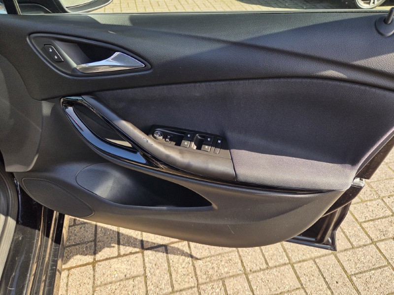 2018 (68) VAUXHALL ASTRA 1.6T 16V 200 SRi Vx-line Nav 5dr 5883066