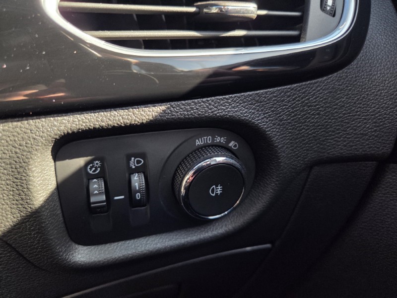 2018 (68) VAUXHALL ASTRA 1.6T 16V 200 SRi Vx-line Nav 5dr 5883079