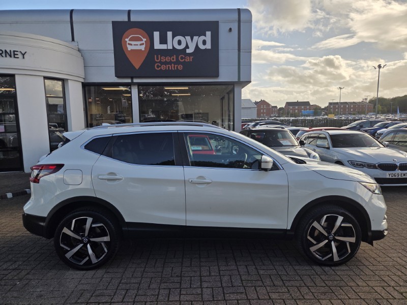 2018 (18) NISSAN QASHQAI 1.6 dCi Tekna 5dr 4WD 5883081