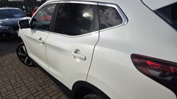 2018 (18) NISSAN QASHQAI 1.6 dCi Tekna 5dr 4WD 5883090