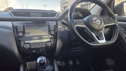 2018 (18) NISSAN QASHQAI 1.6 dCi Tekna 5dr 4WD 5883102