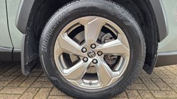 2020 (70) TOYOTA RAV4 2.5 VVT-i Hybrid Excel 5dr CVT 2WD 5882805