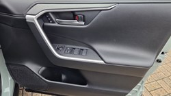 2020 (70) TOYOTA RAV4 2.5 VVT-i Hybrid Excel 5dr CVT 2WD 5882833