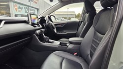 2020 (70) TOYOTA RAV4 2.5 VVT-i Hybrid Excel 5dr CVT 2WD 5882830