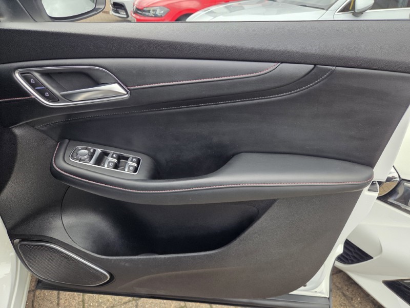 2022 (22) MG MOTOR UK HS 1.5 T-GDI Excite 5dr DCT 5895761