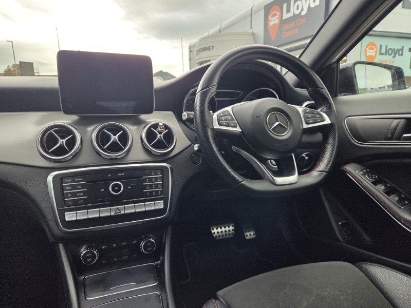 2018 (18) MERCEDES-BENZ GLA 220d 4Matic AMG Line Premium 5dr Auto 5895798