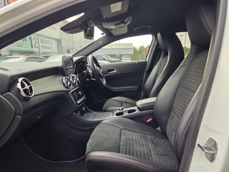2018 (18) MERCEDES-BENZ GLA 220d 4Matic AMG Line Premium 5dr Auto 5895802