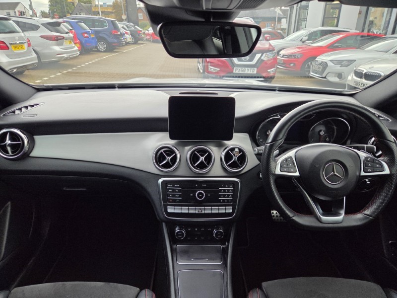 2018 (18) MERCEDES-BENZ GLA 220d 4Matic AMG Line Premium 5dr Auto 5895797