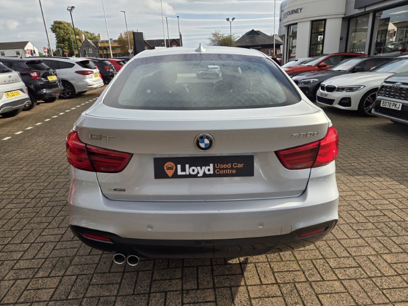 2017 (67) BMW 3 SERIES 330d xDrive M Sport 5dr Step Auto [Business Media] 5940473