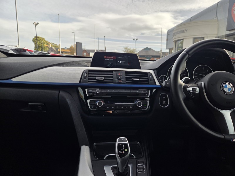 2017 (67) BMW 3 SERIES 330d xDrive M Sport 5dr Step Auto [Business Media] 5940483