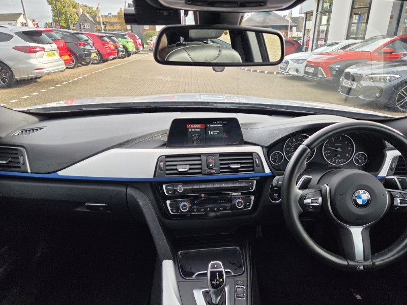 2017 (67) BMW 3 SERIES 330d xDrive M Sport 5dr Step Auto [Business Media] 5940481