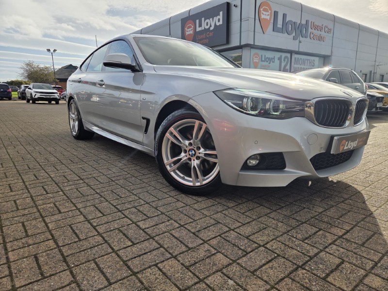 2017 (67) BMW 3 SERIES 330d xDrive M Sport 5dr Step Auto [Business Media] 5940470