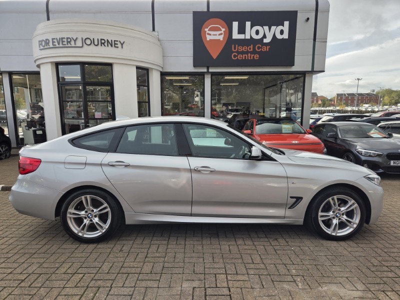 2017 (67) BMW 3 SERIES 330d xDrive M Sport 5dr Step Auto [Business Media] 5940461