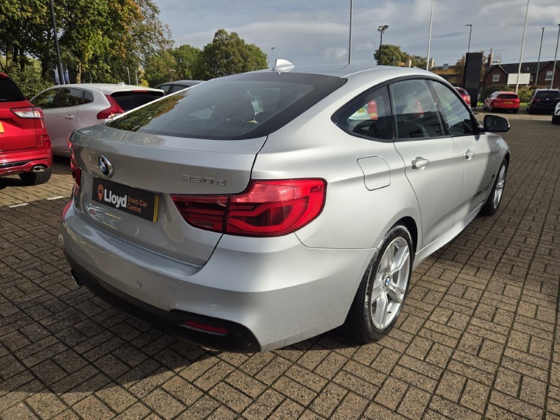 2017 (67) BMW 3 SERIES 330d xDrive M Sport 5dr Step Auto [Business Media] 5940474