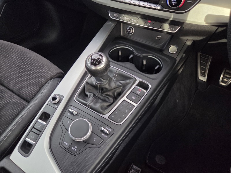 2018 (18) AUDI A5 2.0 TFSI S Line 2dr 5940536