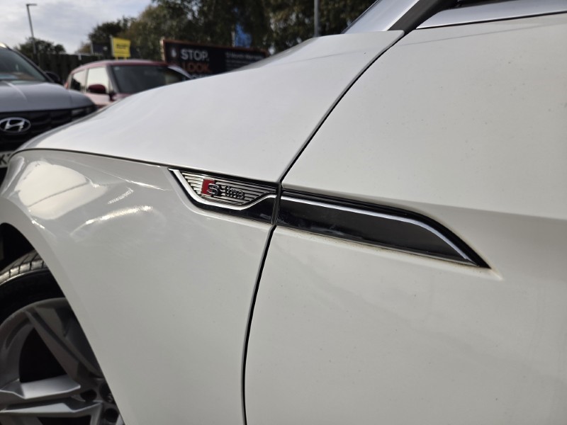 2018 (18) AUDI A5 2.0 TFSI S Line 2dr 5940515