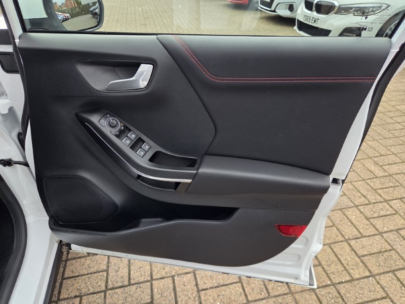 2023 (23) FORD PUMA 1.0 EcoBoost Hybrid mHEV ST-Line X 5dr 5895894