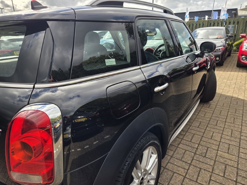 2019 (69) MINI COUNTRYMAN 2.0 Cooper S Exclusive 5dr Auto 5895963
