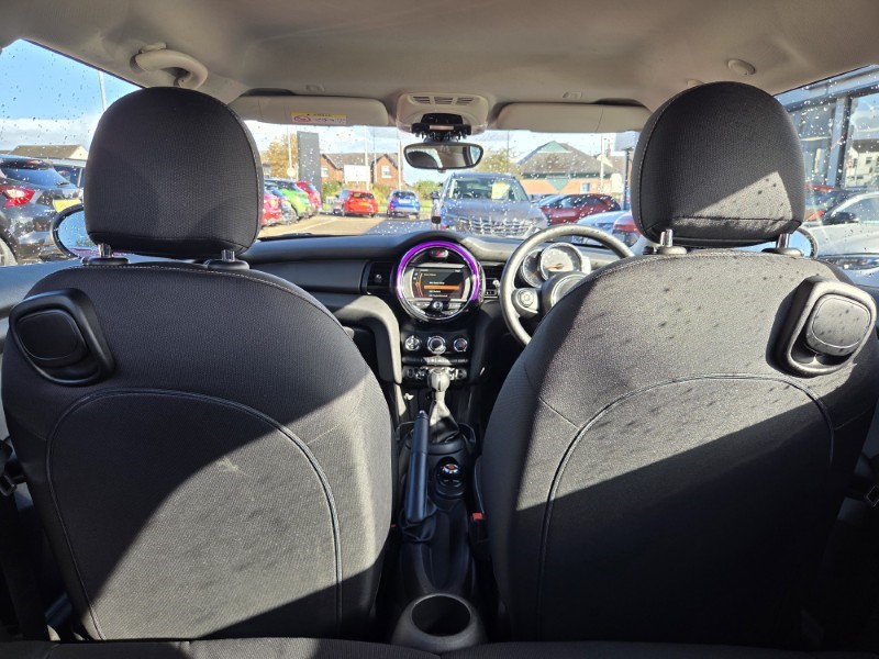 2020 (70) MINI HATCHBACK 1.5 One Classic II 3dr 5933365