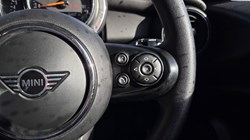 2020 (70) MINI HATCHBACK 1.5 One Classic II 3dr 5933377