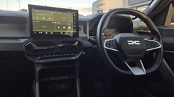 2025 (74) DACIA DUSTER 1.6 Hybrid 140 Extreme 5dr Auto 5935090