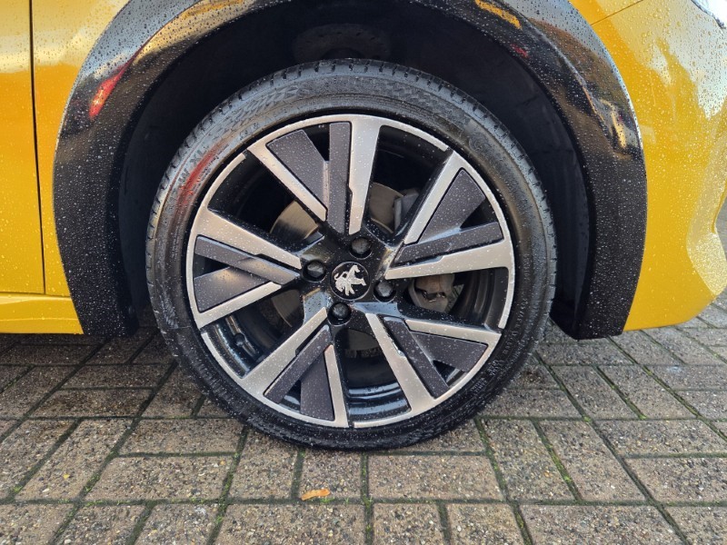 2020 (70) PEUGEOT 208 1.2 PureTech 130 GT Line 5dr EAT8 5933551