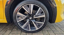 2020 (70) PEUGEOT 208 1.2 PureTech 130 GT Line 5dr EAT8 5933551