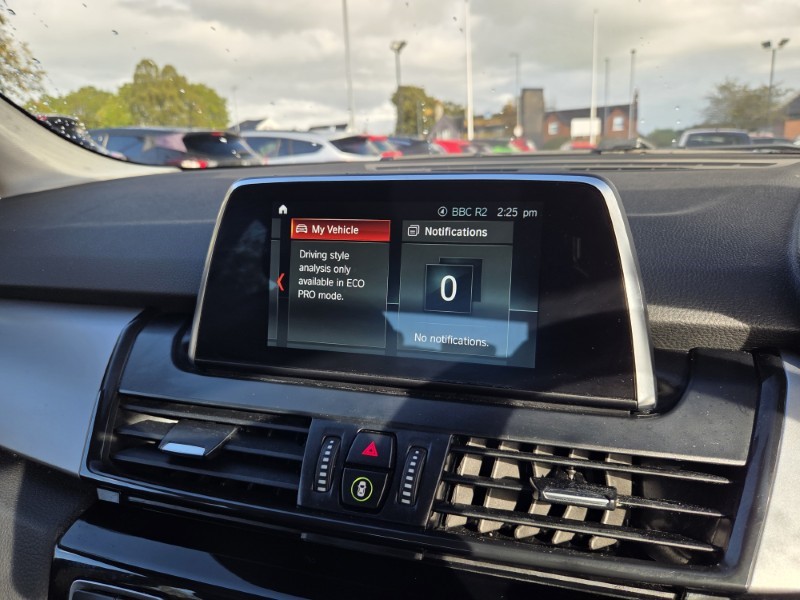 2019 (19) BMW 2 SERIES 218i SE 5dr 5934690