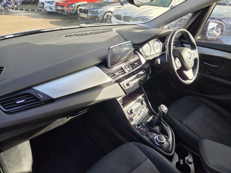 2019 (19) BMW 2 SERIES 218i SE 5dr 5934676