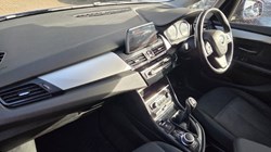 2019 (19) BMW 2 SERIES 218i SE 5dr 5934676