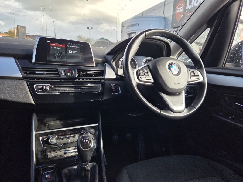 2019 (19) BMW 2 SERIES 218i SE 5dr 5934673