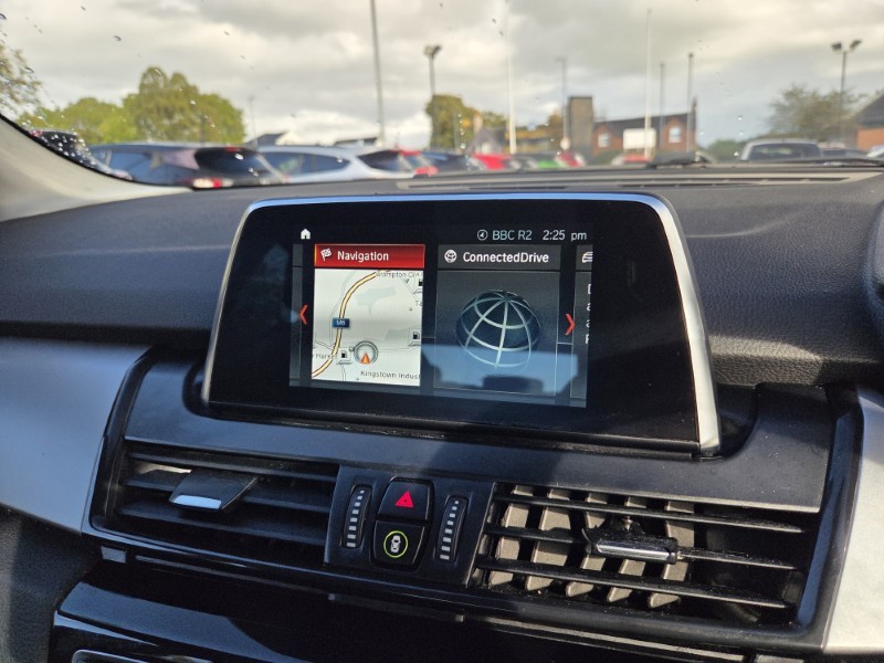 2019 (19) BMW 2 SERIES 218i SE 5dr 5934689