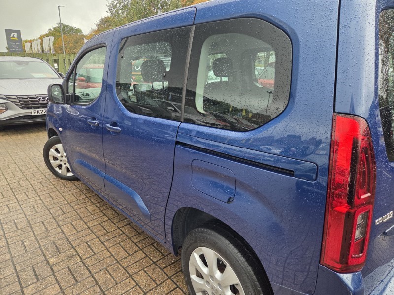 2020 (20) VAUXHALL COMBO LIFE 1.5 Turbo D 130 Energy 5dr 5944428