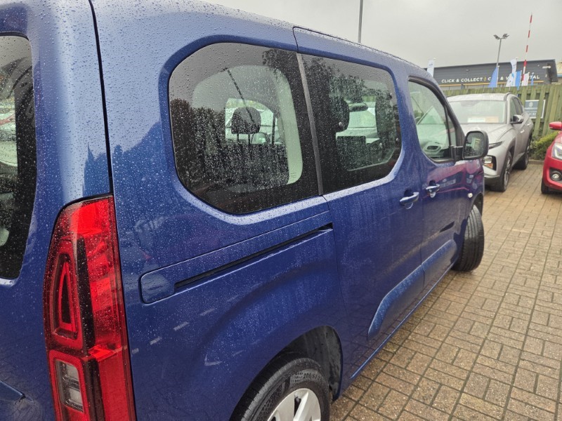 2020 (20) VAUXHALL COMBO LIFE 1.5 Turbo D 130 Energy 5dr 5944429