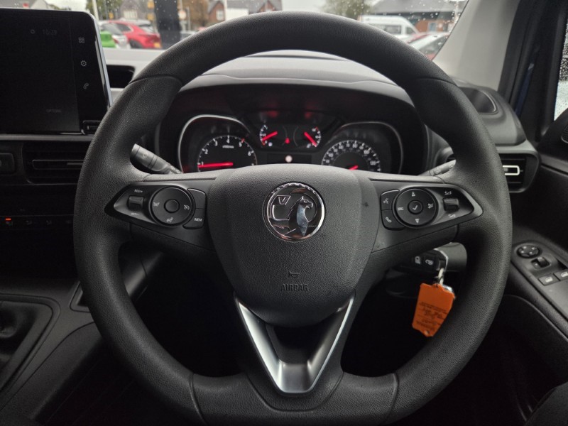 2020 (20) VAUXHALL COMBO LIFE 1.5 Turbo D 130 Energy 5dr 5944451