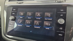 2017 (67) VOLKSWAGEN TIGUAN 2.0 TDi 150 SE Nav 5dr 5940634