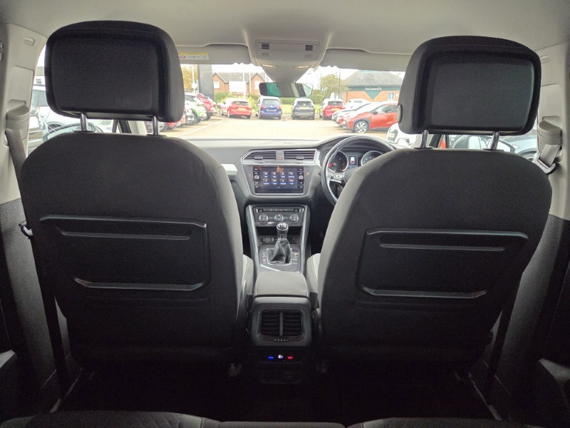 2017 (67) VOLKSWAGEN TIGUAN 2.0 TDi 150 SE Nav 5dr 5940615