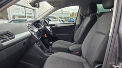 2017 (67) VOLKSWAGEN TIGUAN 2.0 TDi 150 SE Nav 5dr 5940623