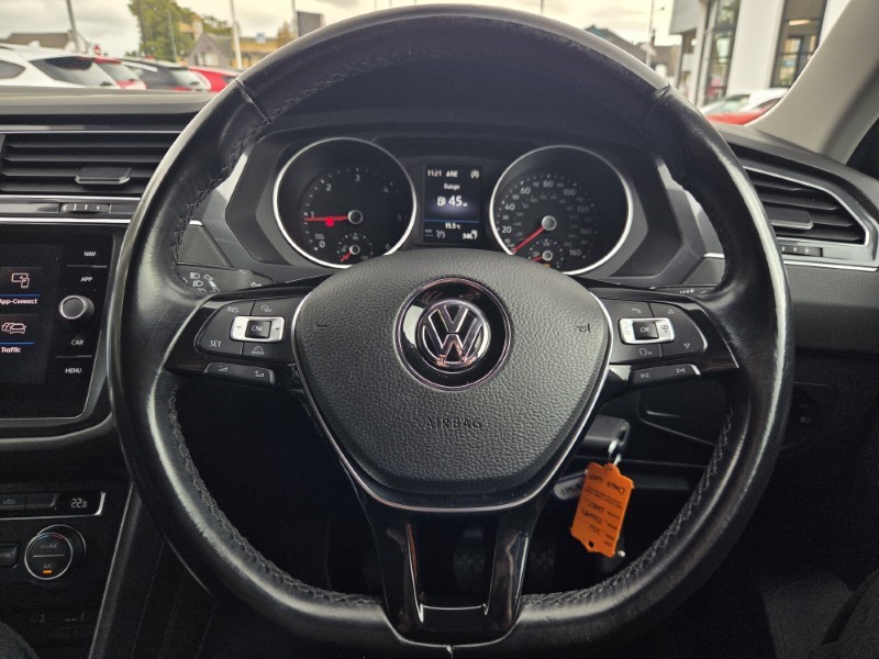 2017 (67) VOLKSWAGEN TIGUAN 2.0 TDi 150 SE Nav 5dr 5940630