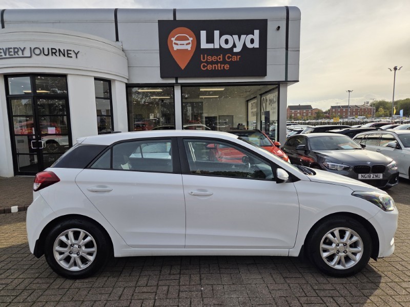 2017 (66) HYUNDAI I20 1.2 SE 5dr 5940641