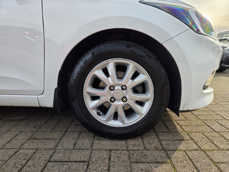 2017 (66) HYUNDAI I20 1.2 SE 5dr 5940642