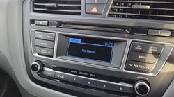 2017 (66) HYUNDAI I20 1.2 SE 5dr 5940676