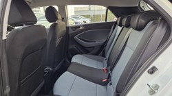 2017 (66) HYUNDAI I20 1.2 SE 5dr 5940657